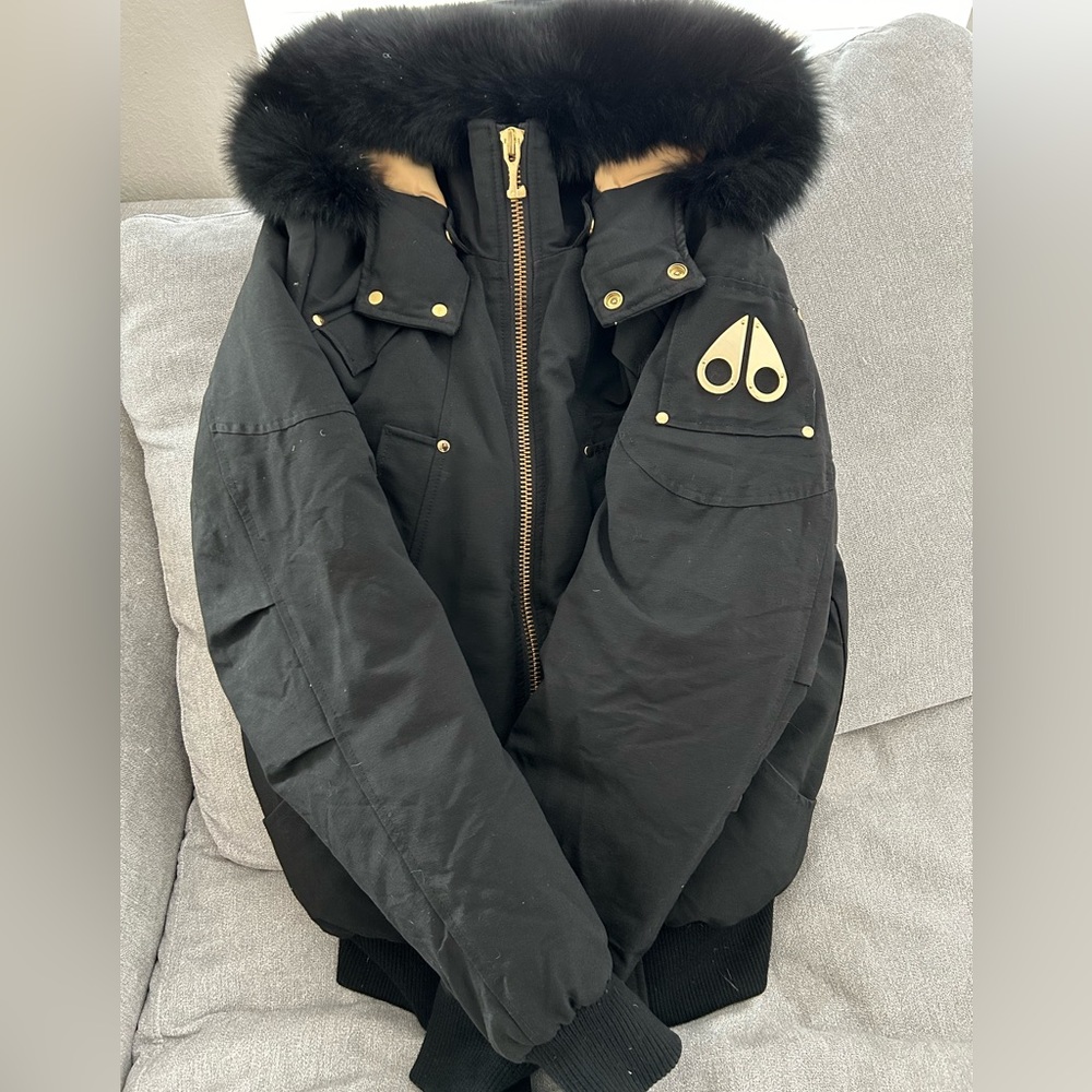 MOOSE KNUCKLES